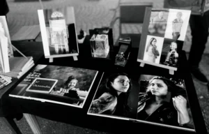 Photo présentant différents produits et créations proposés par RG Graphisme, illustrant le savoir-faire et la diversité des services.